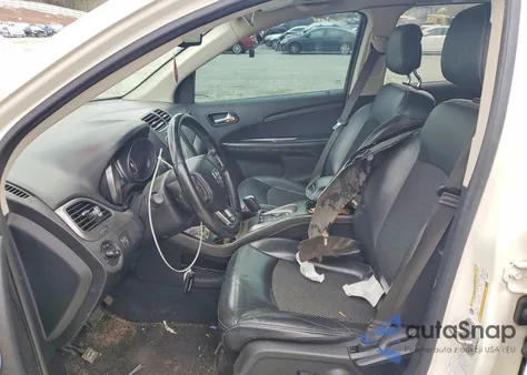 2020 Dodge Journey Crossroad z USA, uszkodzony, nr VIN 3C4PDCGB2LT206245